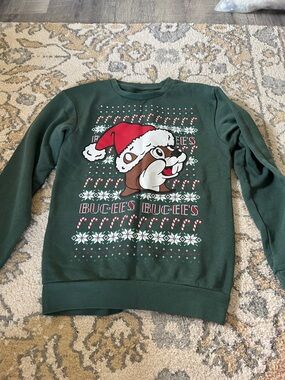 woman’s Green Holiday Graphic Sweatshirt